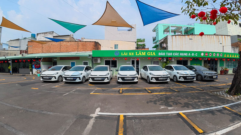 Bãi sân tập lái xe Lâm Gia